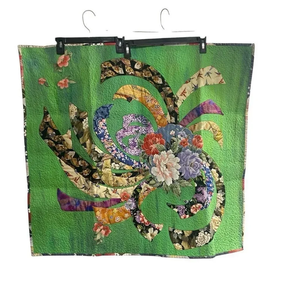 Handcrafted Bold Floral Quilt Wall Hanging 31X34 Multicolor Machine Stiched